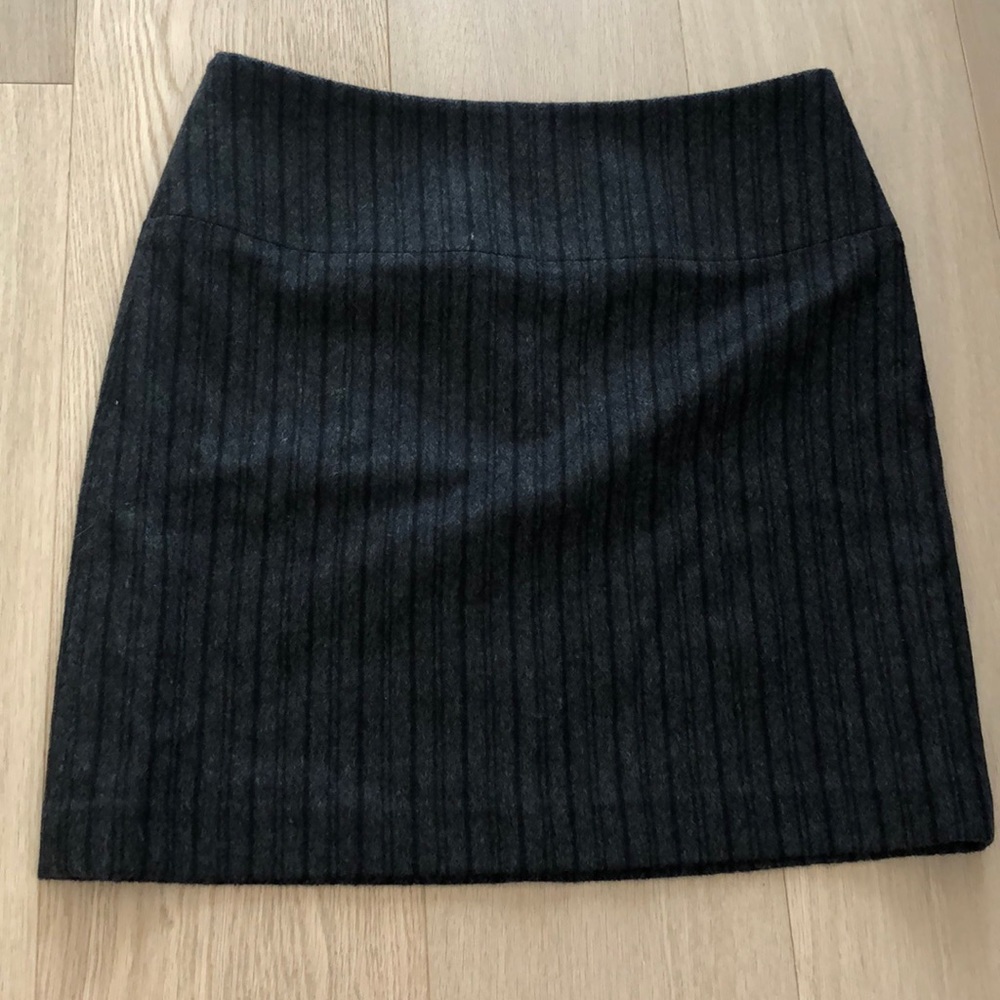 New with tags wool banana republic mini skirt